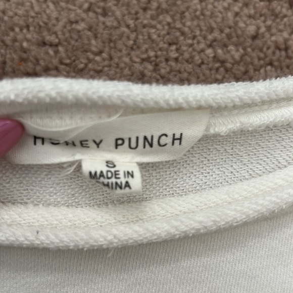 White cropped sweater // honey punch - Picture 5 of 5